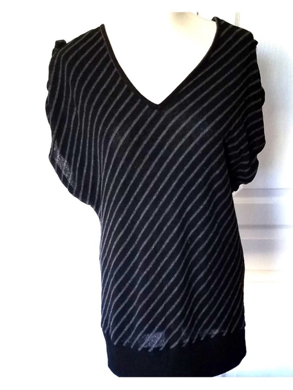 JUDITH SIZE 1XL 1X-LARGE BLACK BLOUSE LOT5967